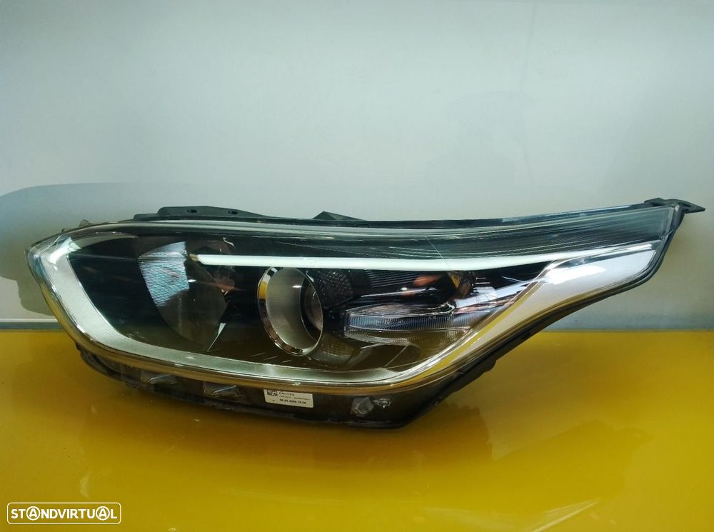 FAROL ESQUERDO KIA CEED SPORTSWAGON CD - 1