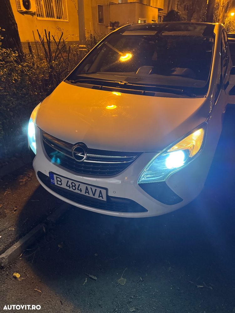 Opel Zafira - 12