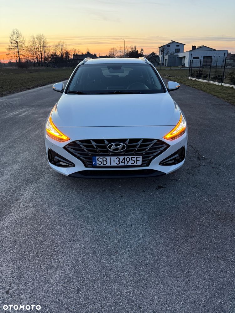 Hyundai i30 1.5 DPI Smart - 25