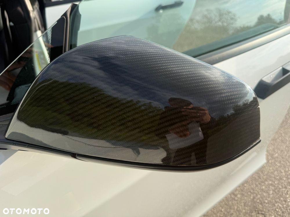 Tesla Model S - 31