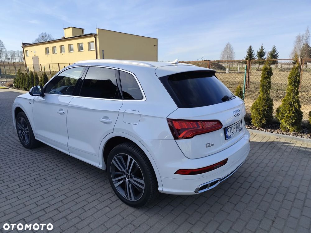 Audi Q5 55 TFSIe quattro S tronic S line business - 35
