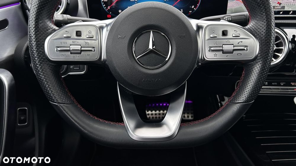 Mercedes-Benz CLA 220 4-Matic AMG Line 7G-DCT - 15