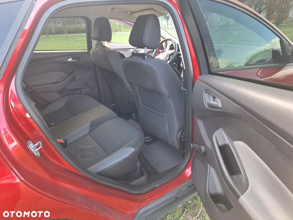 Ford Focus 1.6 TDCi DPF Ambiente - 10