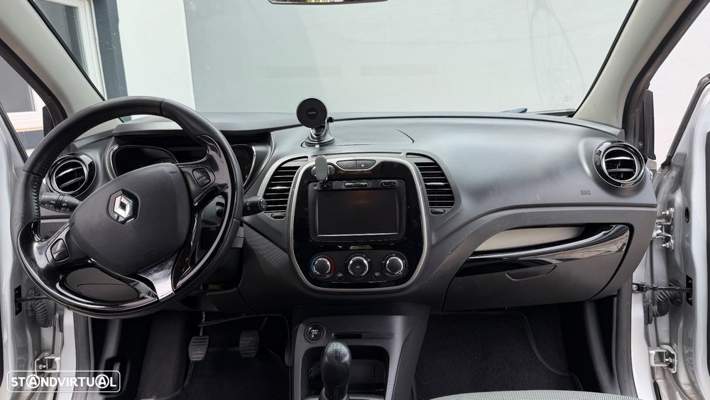 Renault Captur ENERGY dCi 90 S&S Helly Hansen - 11