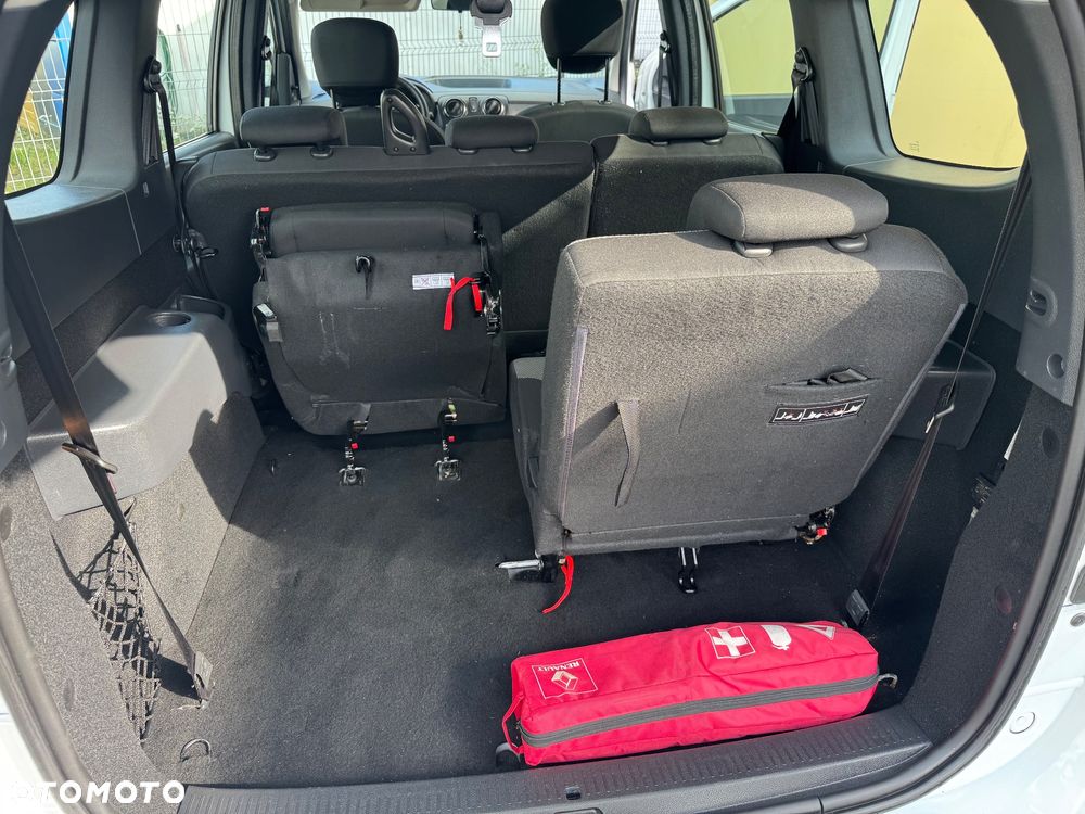 Dacia Lodgy 1.3 TCe Laureate S&S - 26