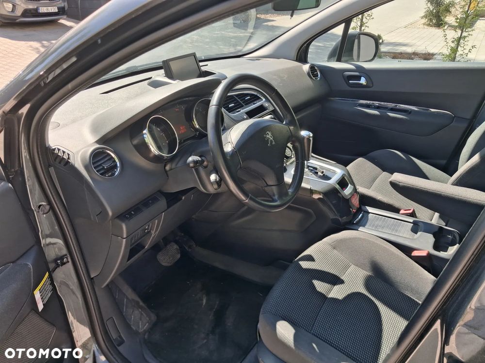 Peugeot 5008 1.6 BlueHDi Style 7os - 11