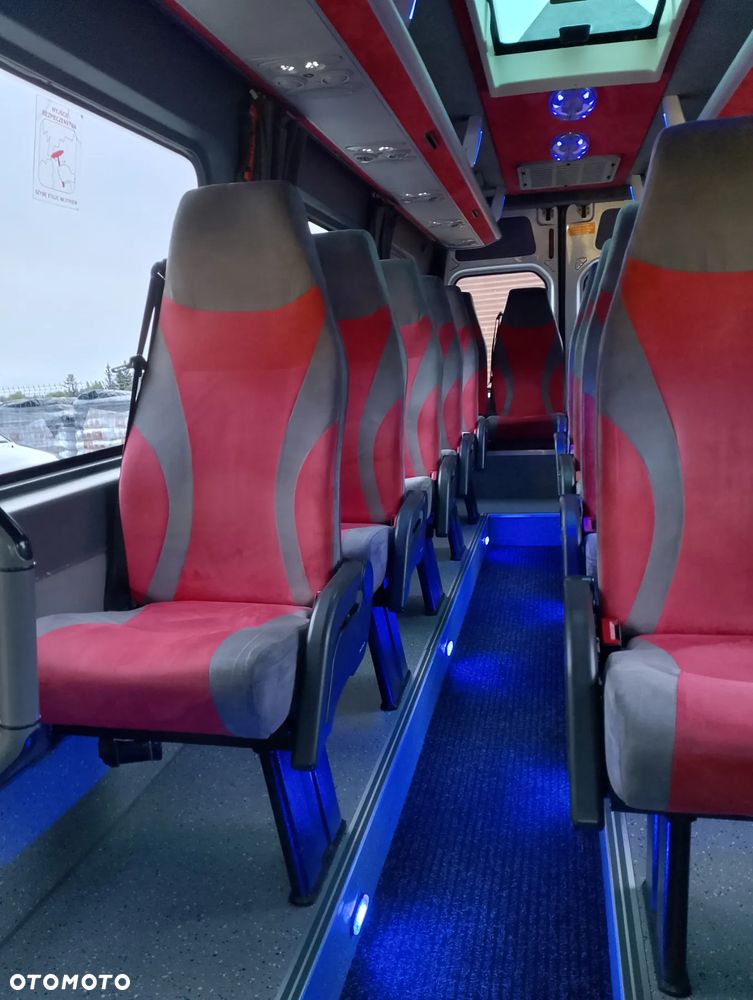 Volkswagen CRAFTER - 13
