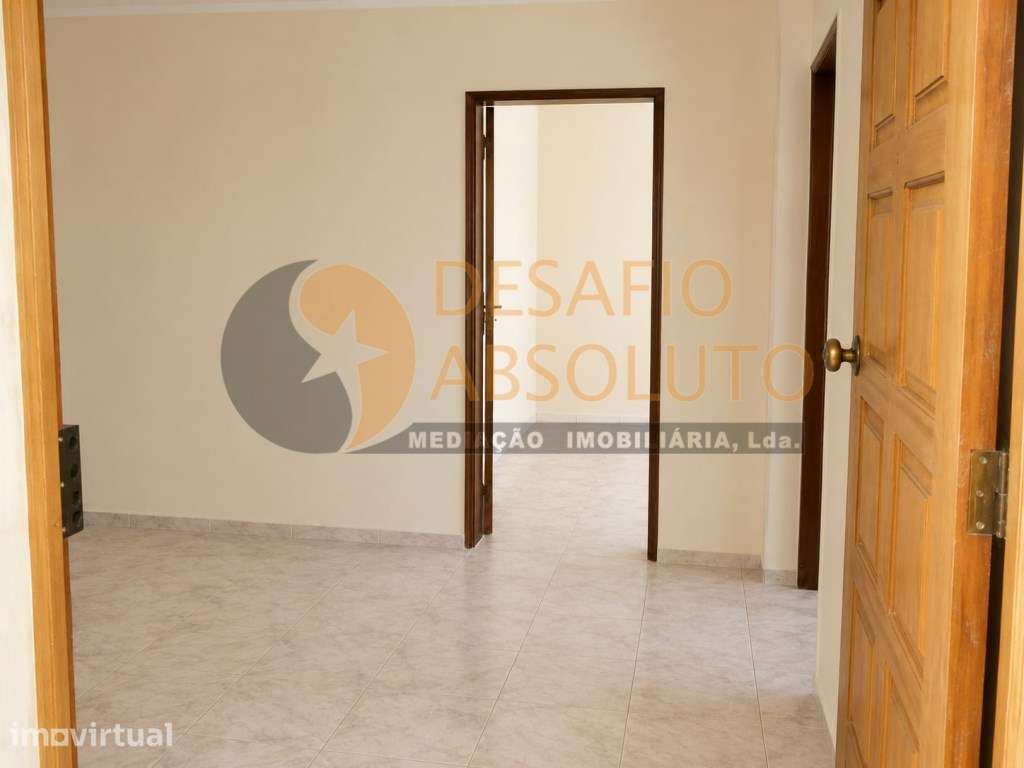 Arrendado/ Investimento - Apartamento T2, c/ Arrecadação. Pinhal Novo - Grande imagem: 3/22