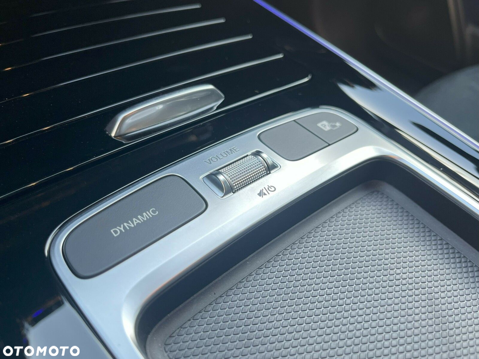 Mercedes-Benz GLB - 22