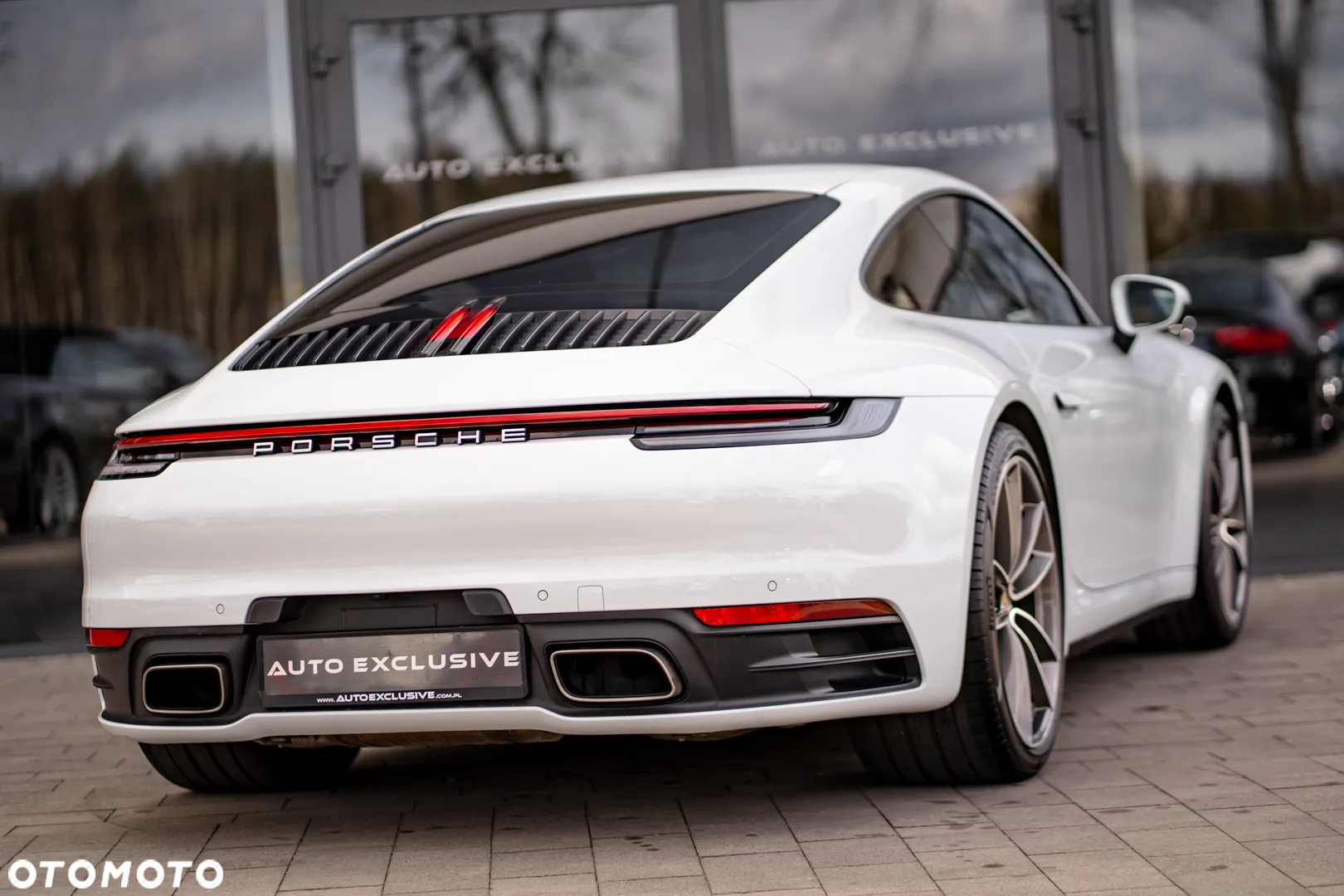 Porsche 911 Carrera - 23
