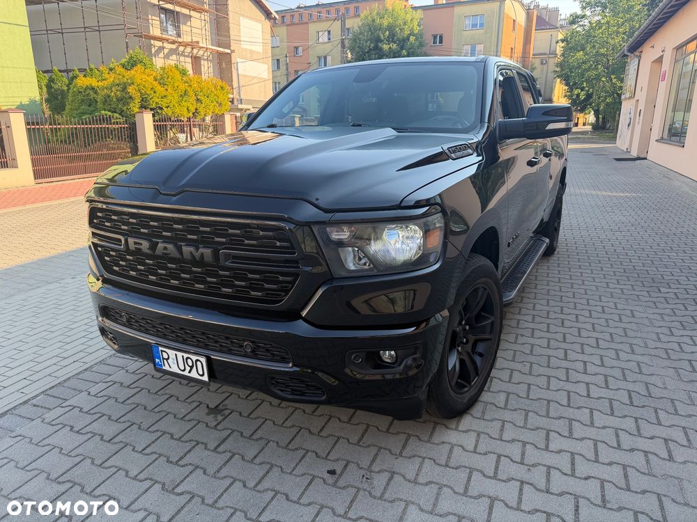 RAM 1500 Crew Cab Shortbed Bighorn - 1