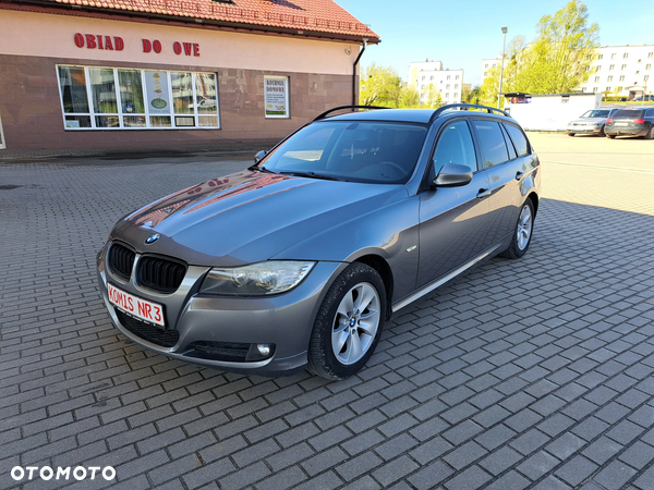 BMW Seria 3 318i