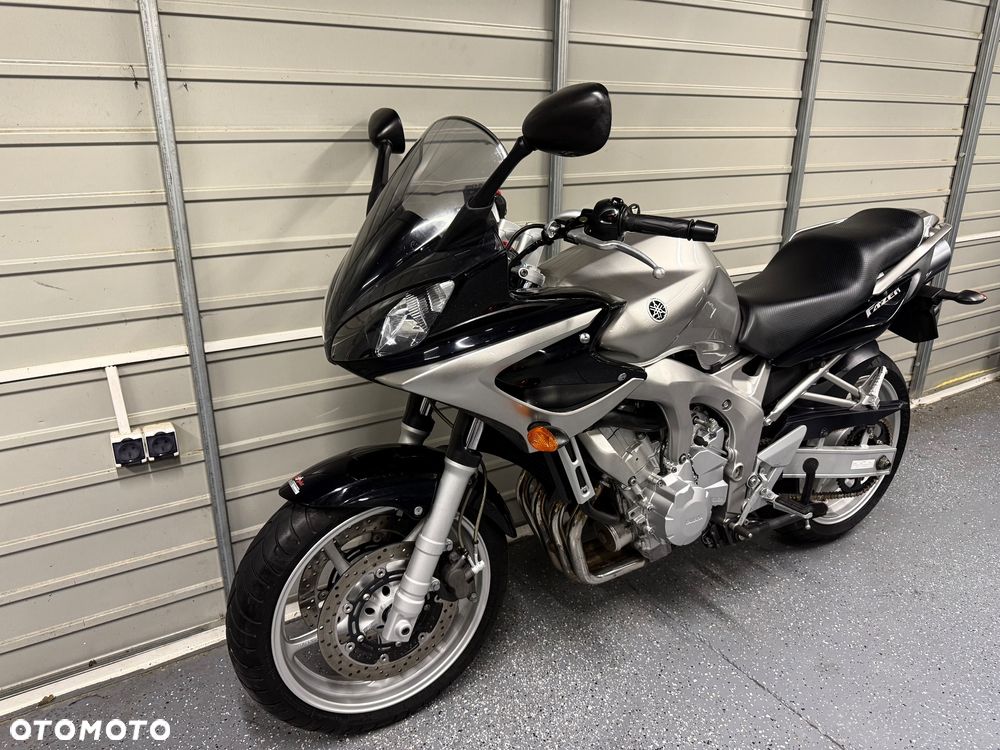 Yamaha FZ6 - 11