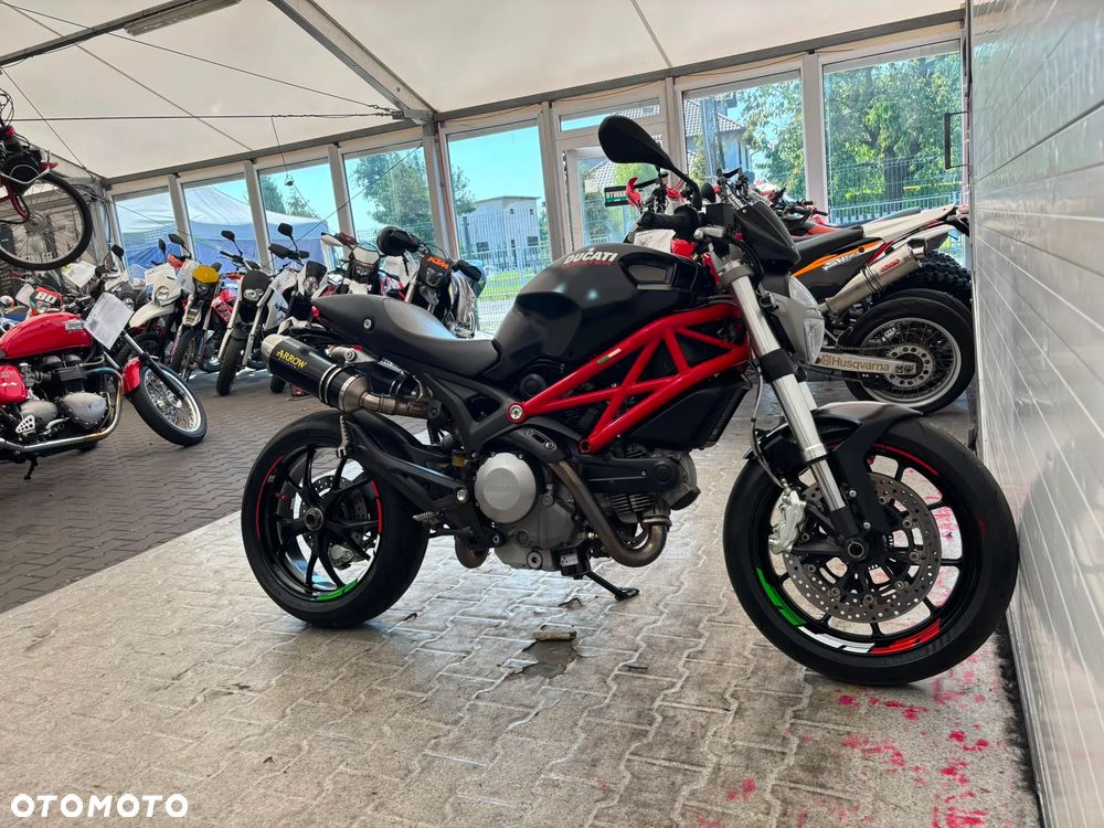 Ducati Monster - 17