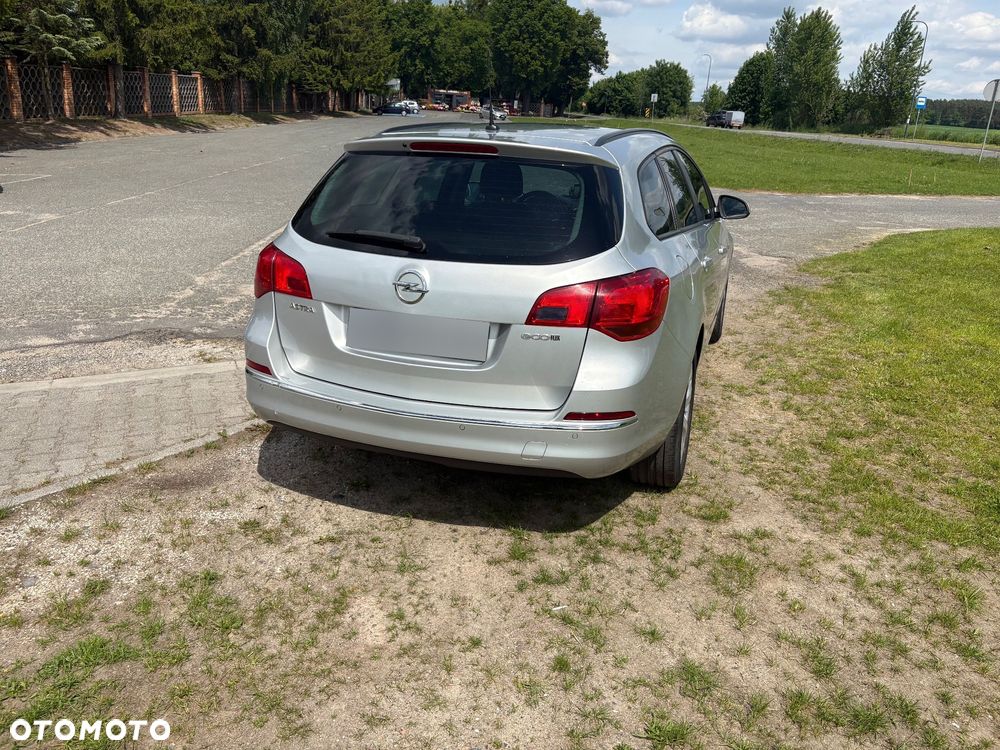Opel Astra 1.6 CDTI Dynamic S&S - 9