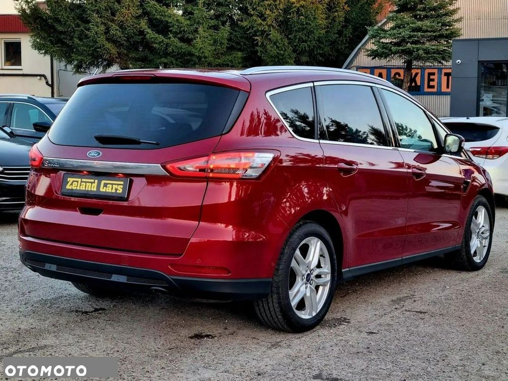 Ford S-Max - 8
