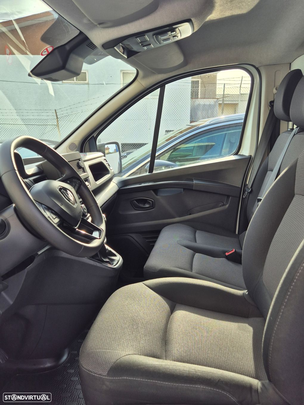 Renault Trafic 2.0 Blue dCi L1H1 - 8