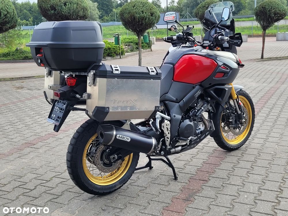 Suzuki V-STROM - 8