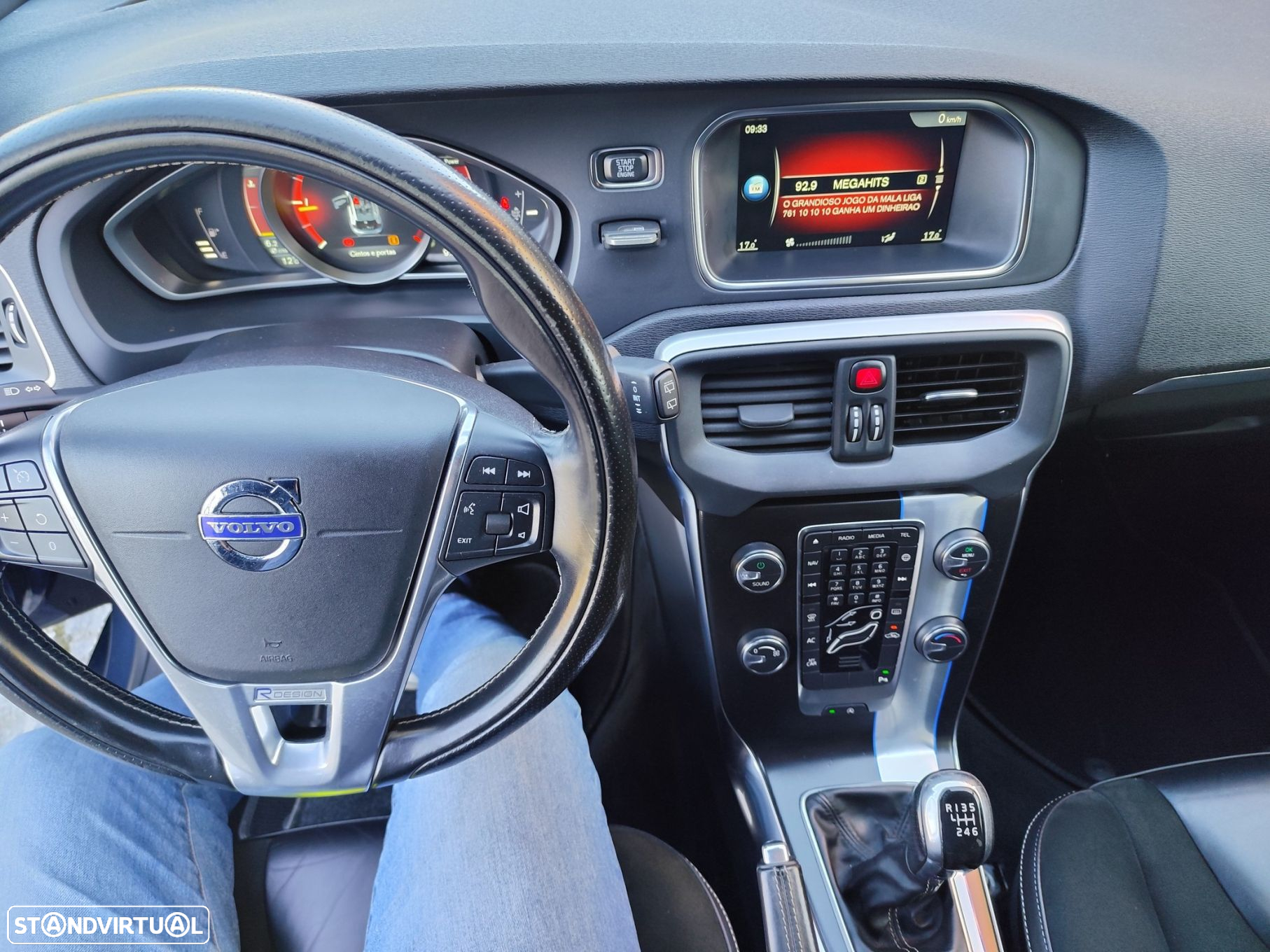 Volvo V40 1.6 D2 R-Design - 13
