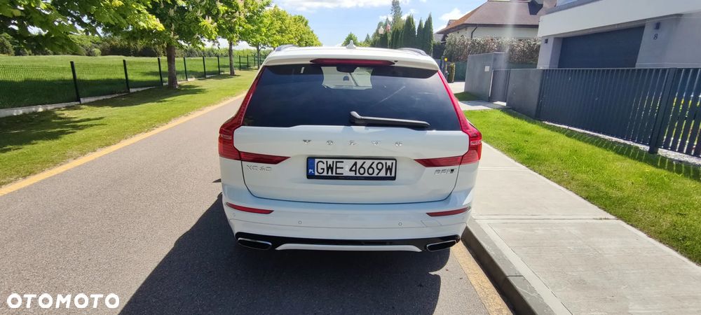 Volvo XC 60 B5 B AWD R-Design - 7