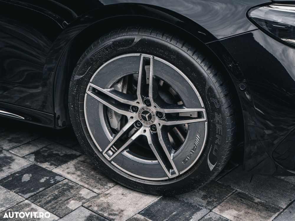 Mercedes-Benz E 300 4MATIC Aut. - 17