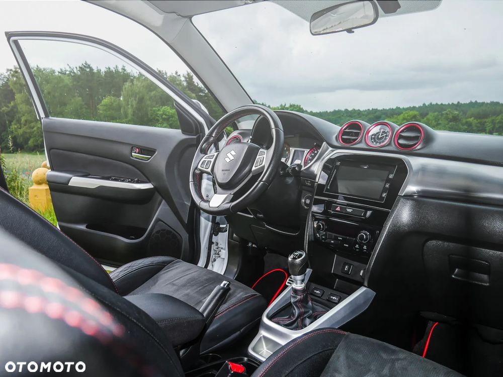 Suzuki Vitara 1.4 Boosterjet Premium 2WD - 16