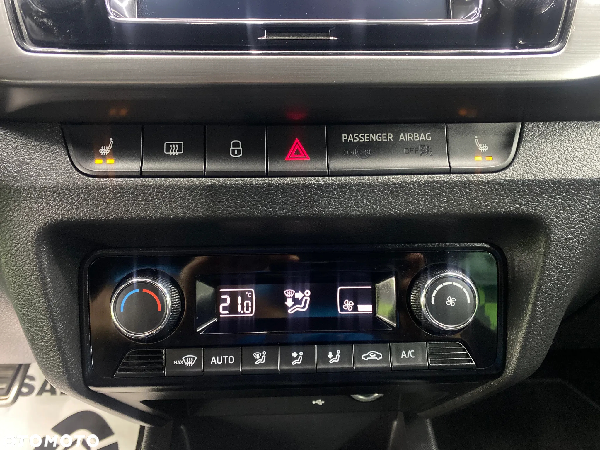 Skoda Fabia 1.0 TSI Monte Carlo - 14