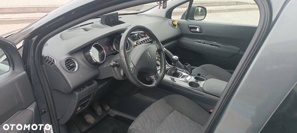 Peugeot 3008 1.6 HDi Active - 10
