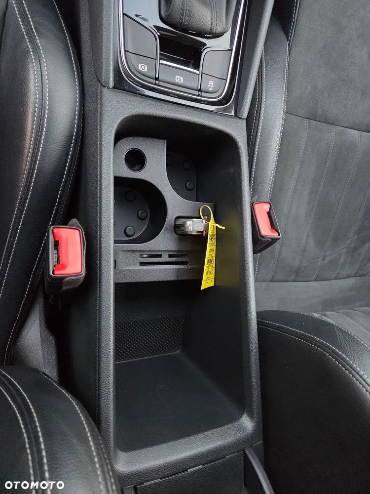 Skoda Karoq 1.5 TSI ACT DSG Style - 17