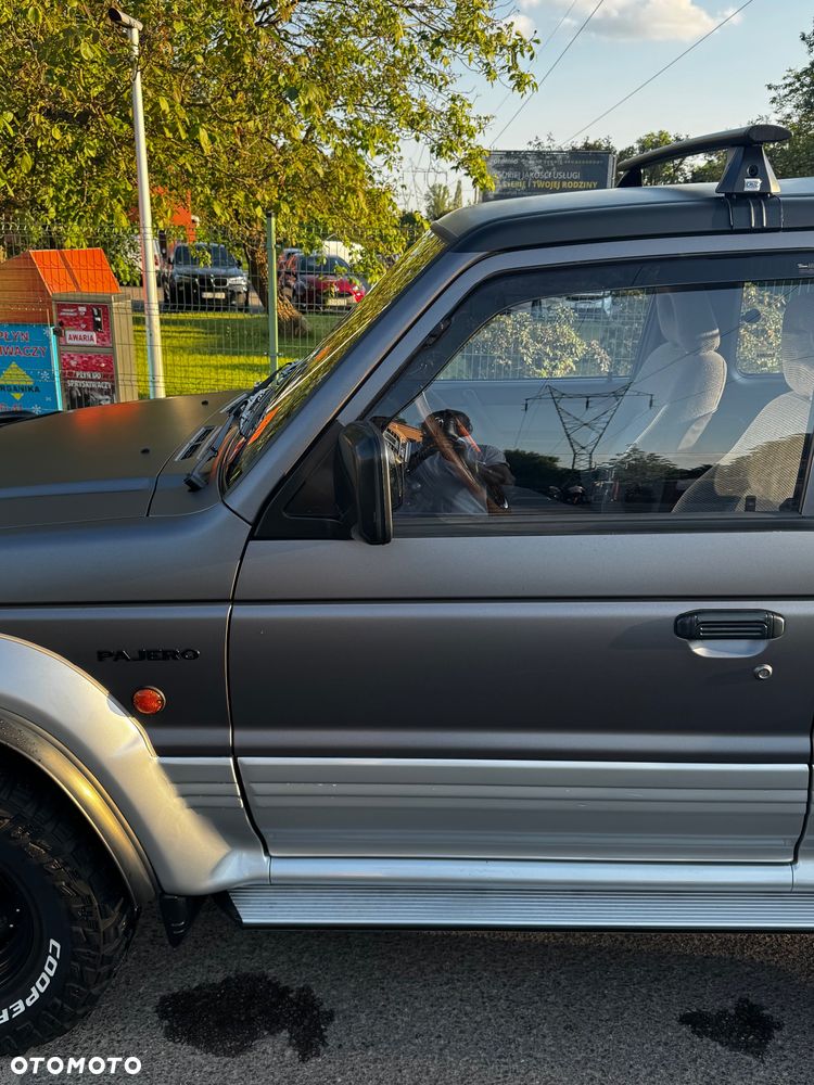 Mitsubishi Pajero - 5