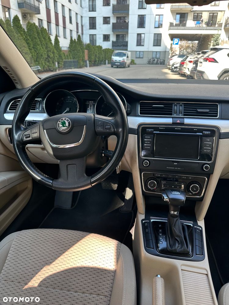 Skoda Superb 1.8 TSI Elegance DSG - 23