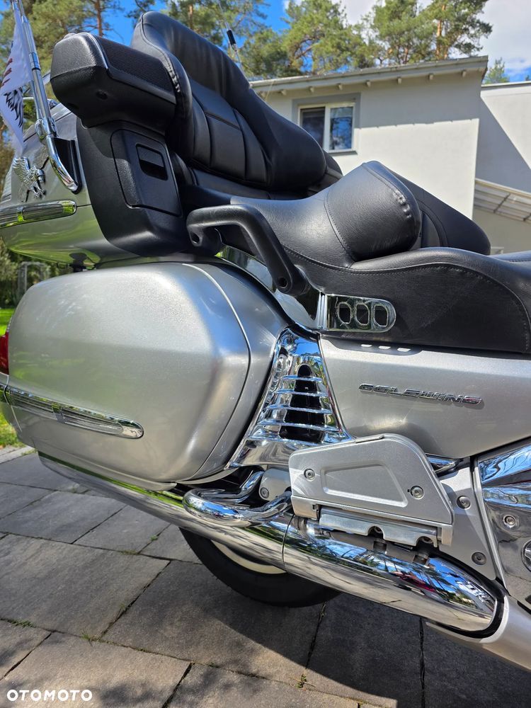 Honda GL - 12