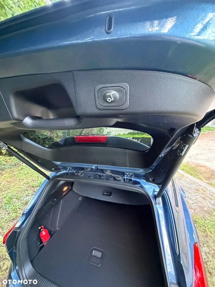 Ford Focus 1.0 EcoBoost Active - 22