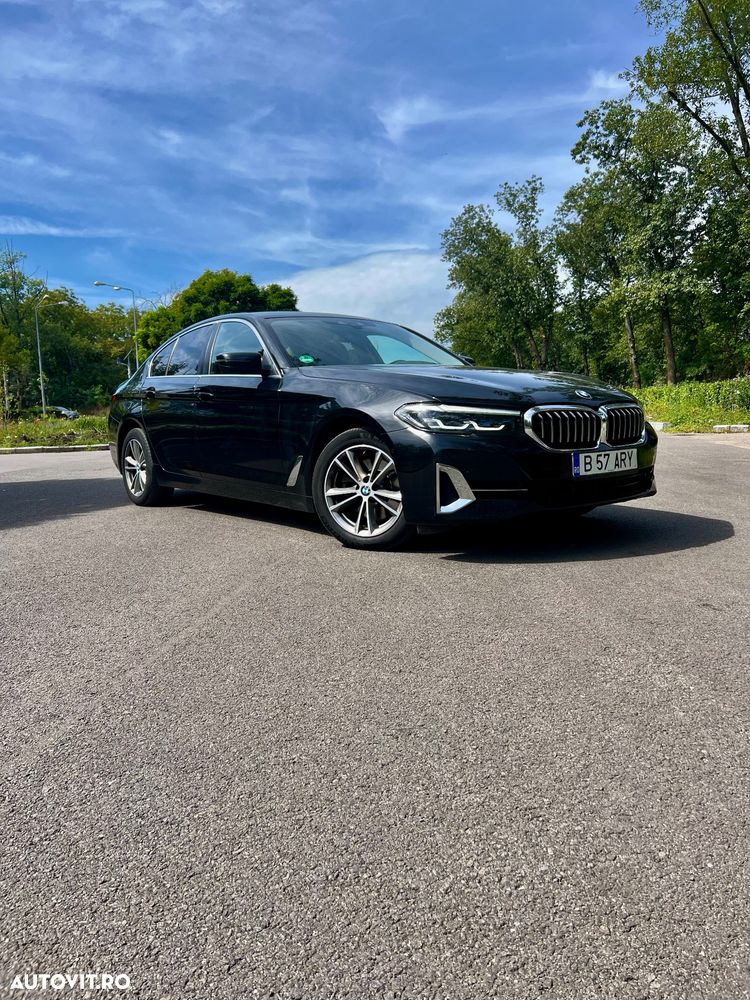 BMW Seria 5 520i AT - 9