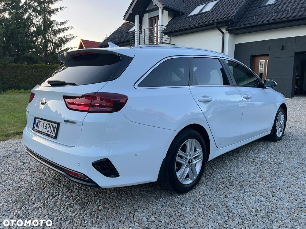 Kia Ceed 1.6 CRDi mHEV L - 3