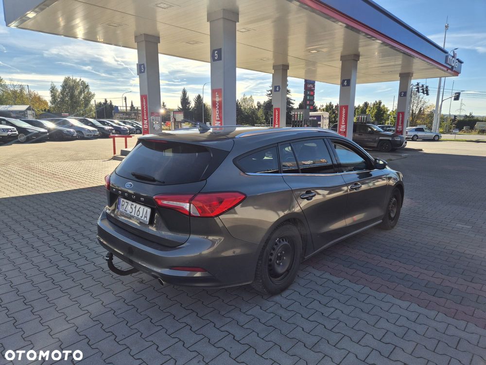 Ford Focus 2.0 EcoBlue STart-Stopp-System TITANIUM X - 4
