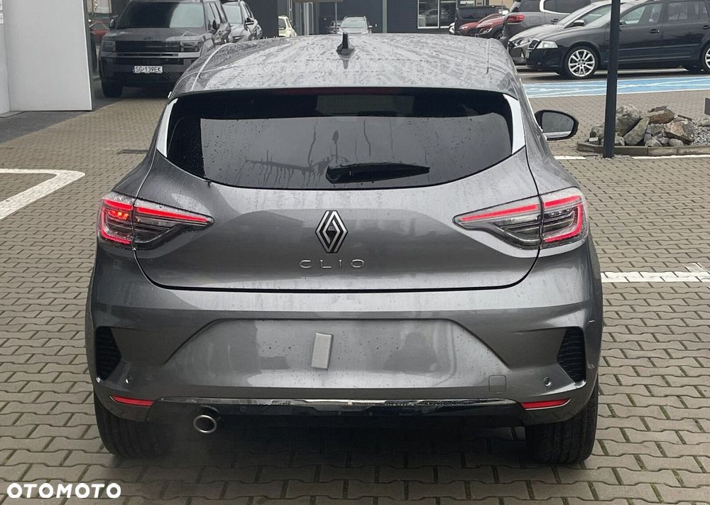 Renault Clio - 8