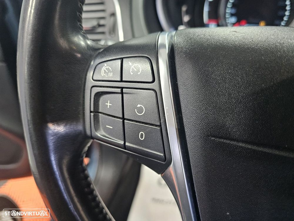 Volvo V40 1.6 D2 Momentum - 15