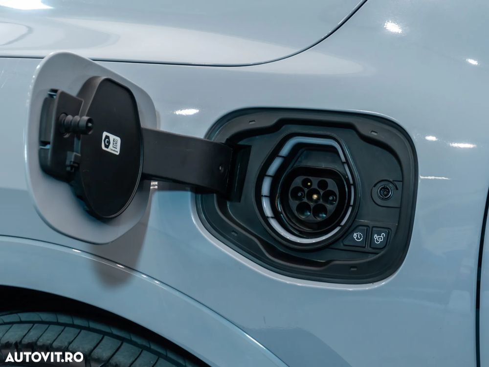 Ford Kuga 2.5 Duratec PHEV ST-LINE - 19