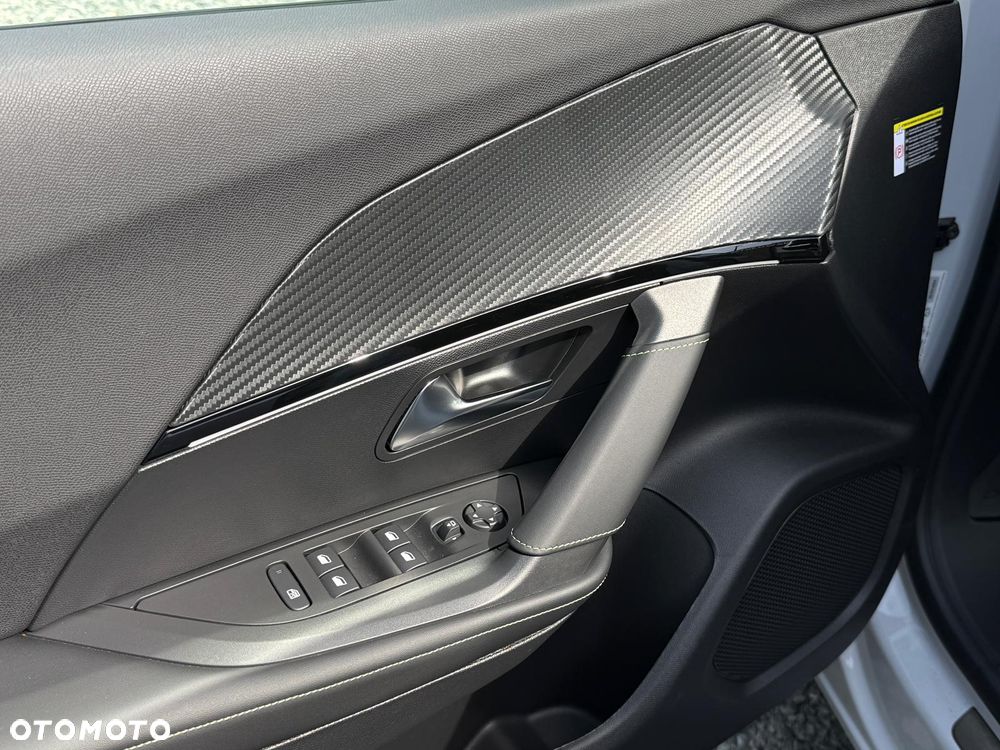 Peugeot 2008 1.2 PureTech GT S&S EAT8 - 27