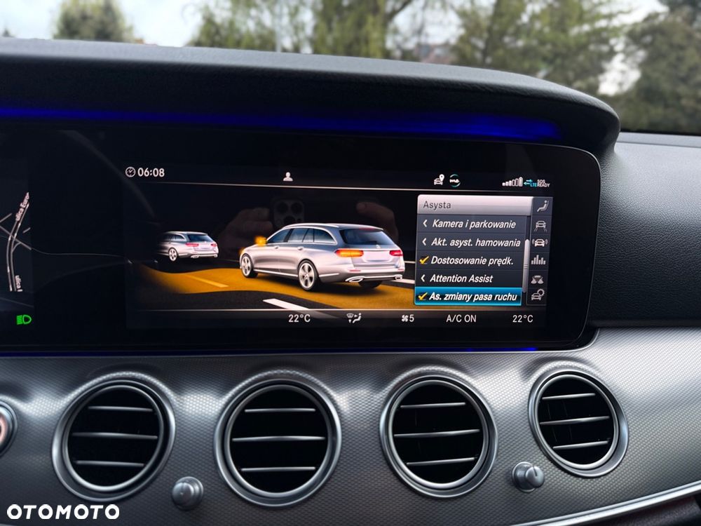 Mercedes-Benz Klasa E 220 d 4-Matic Avantgarde - 26