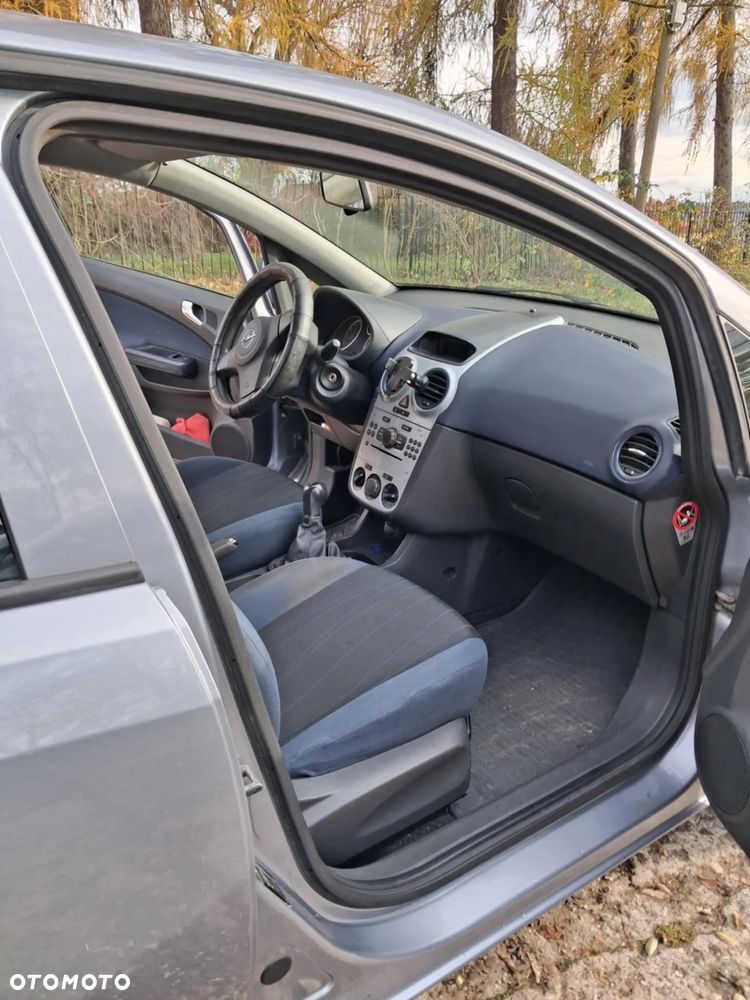 Opel Corsa 1.4 16V Enjoy - 6
