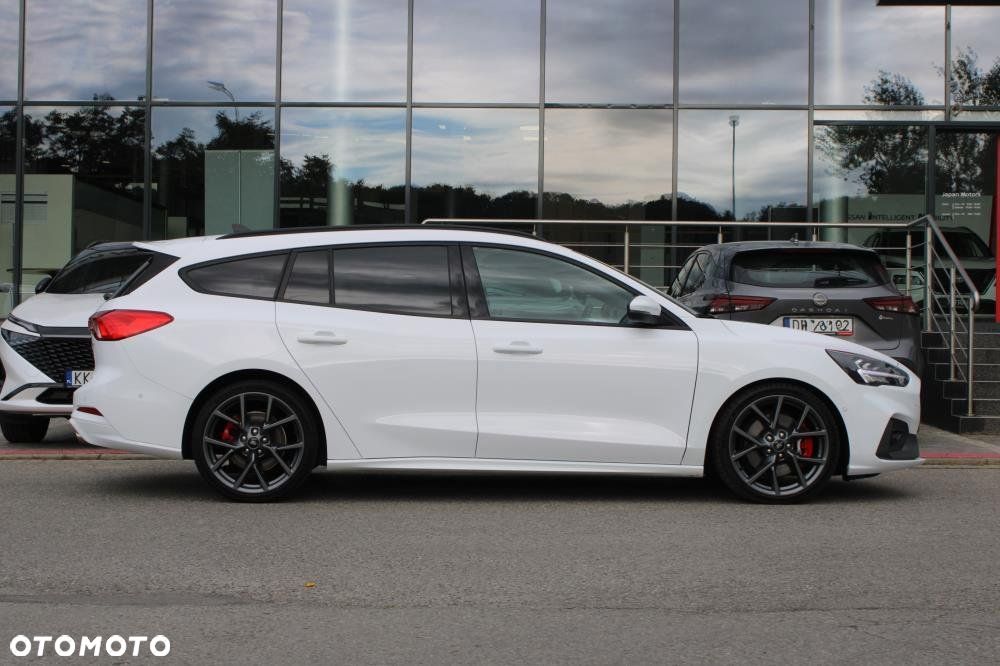 Ford Focus - 4