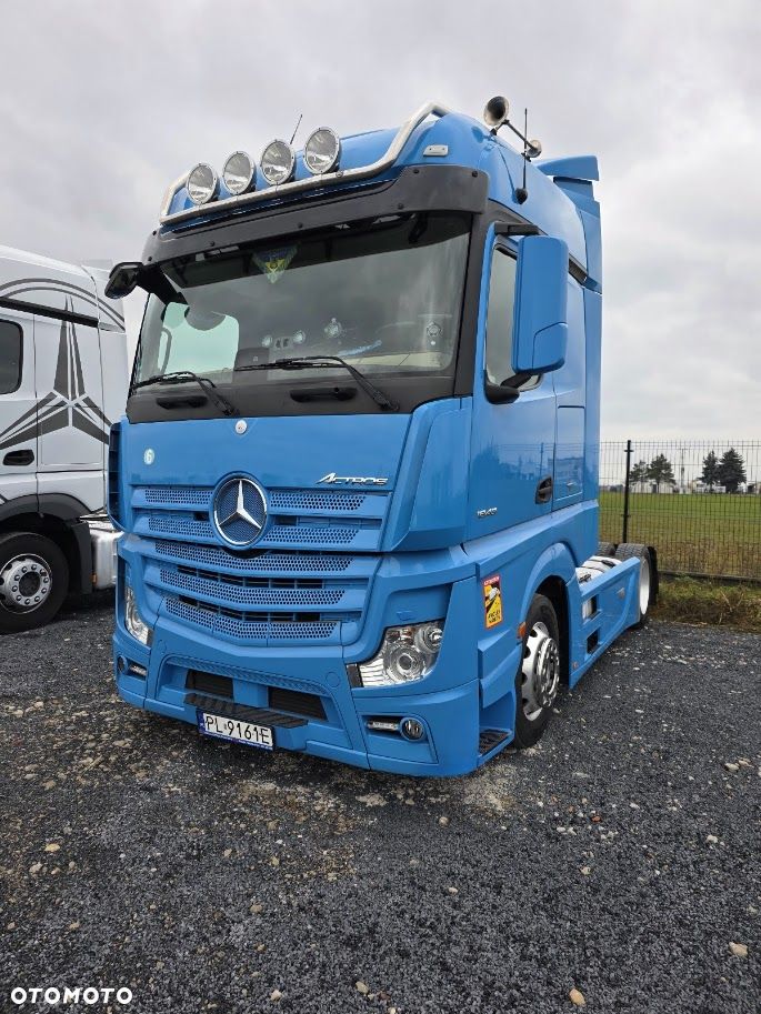 Mercedes-Benz 1845 BigSpace Low Deck - 1