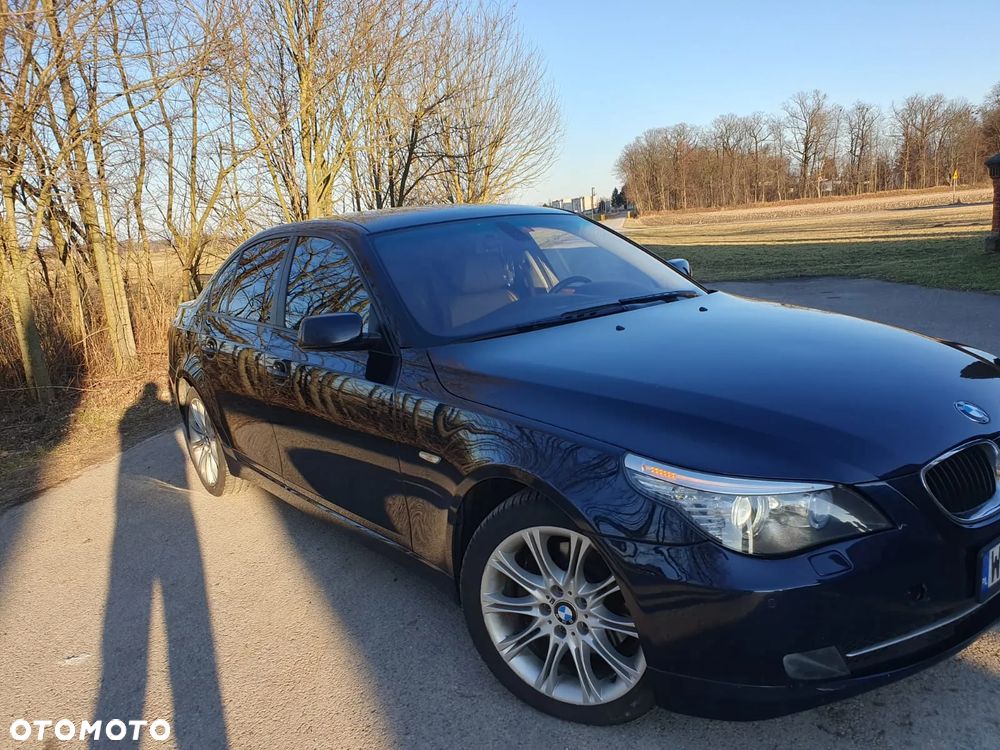 BMW Seria 5 525xi Edition Exclusive - 15