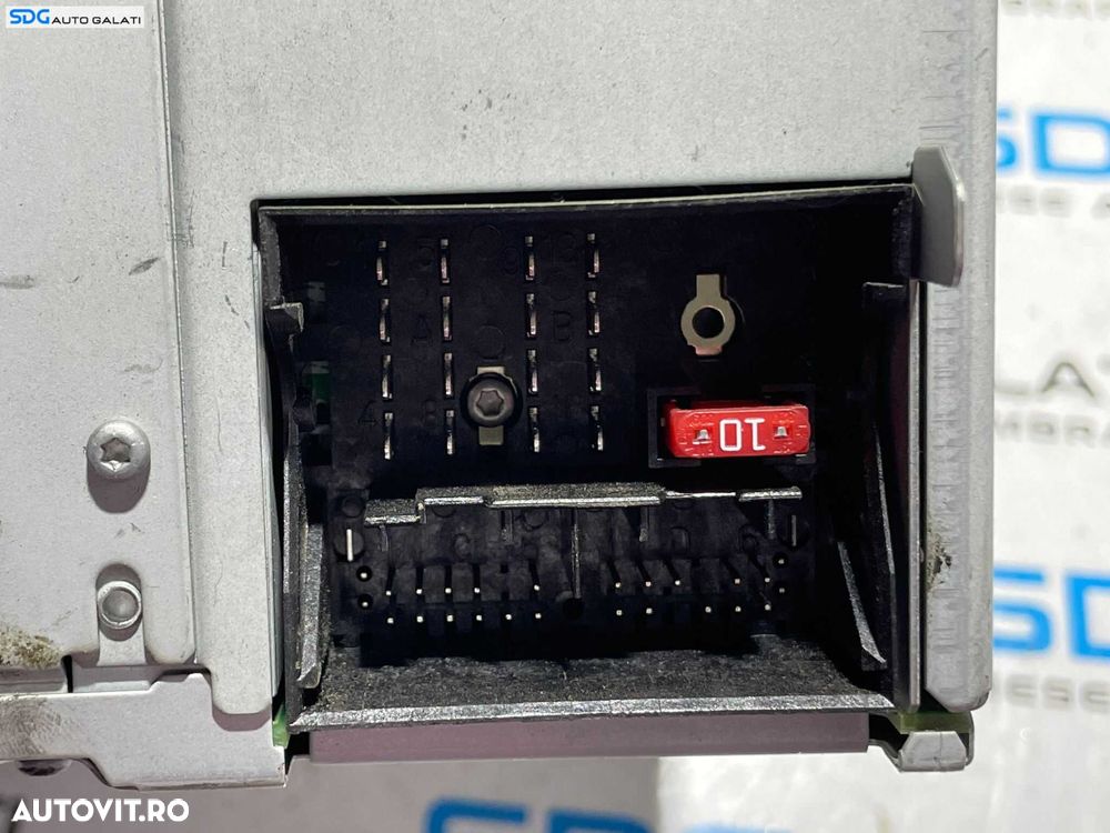 Unitate Radio CD Player RCD 310 Volkswagen Touran 1T3 2010 - 2015 Cod 1K0035186AP [L3079] - 3