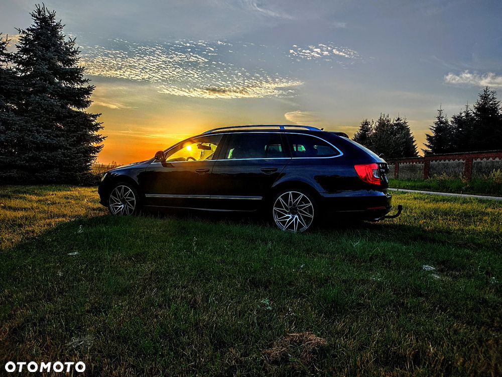 Skoda Superb 2.0 TDI 4x4 Business DSG - 37