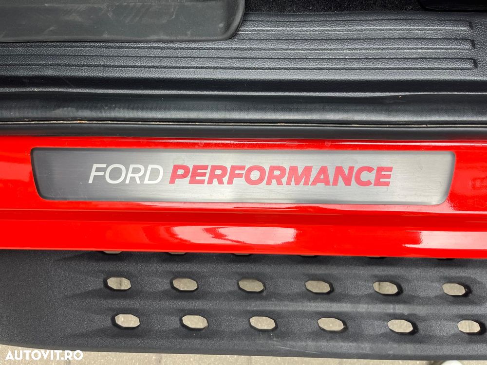 Ford Raptor - 12