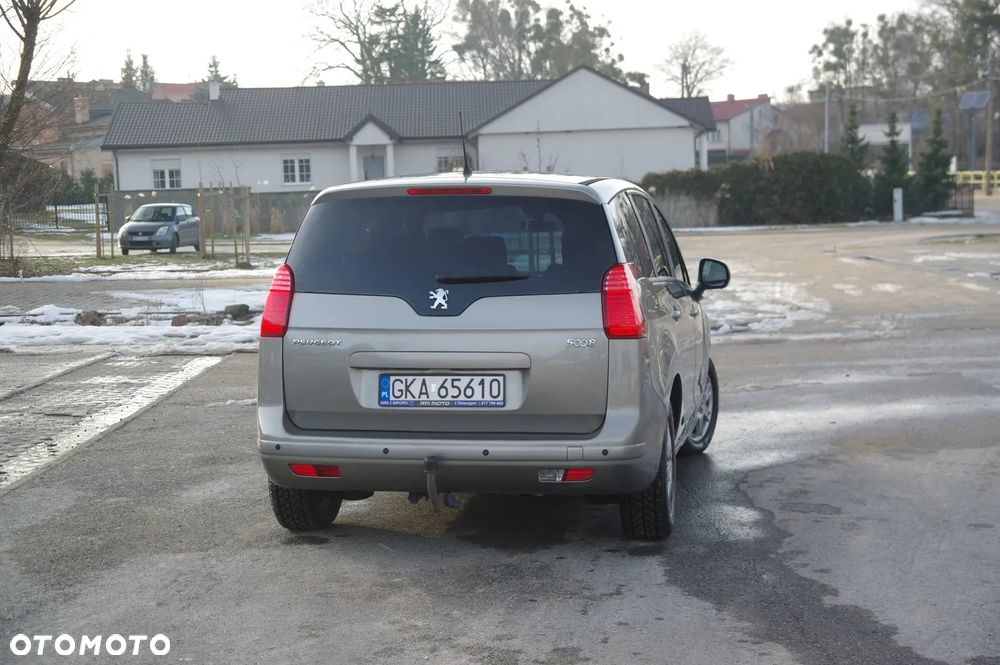 Peugeot 5008 - 15