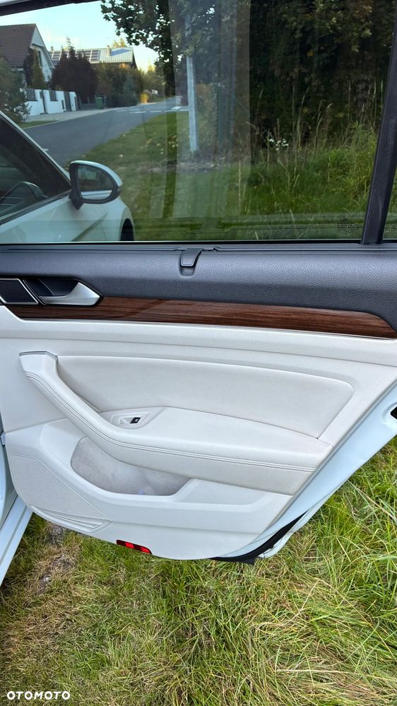 Volkswagen Passat Variant - 27